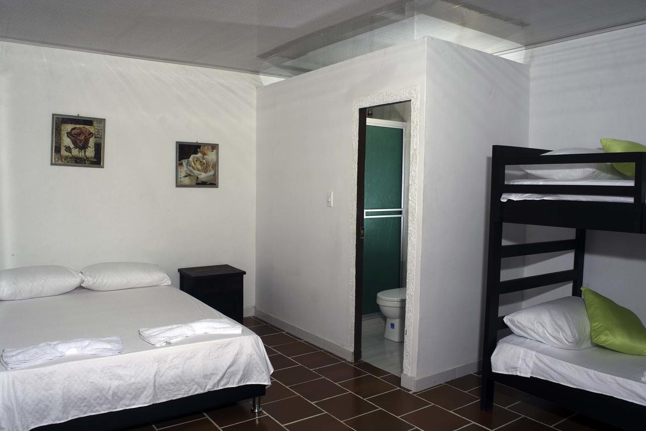 Hostal El Ruby Villavieja Exteriör bild