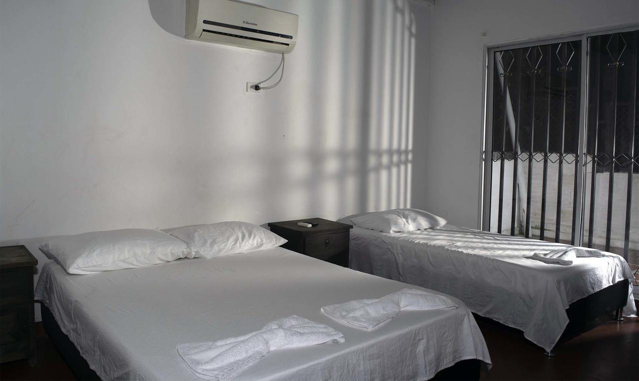 Hostal El Ruby Villavieja Exteriör bild
