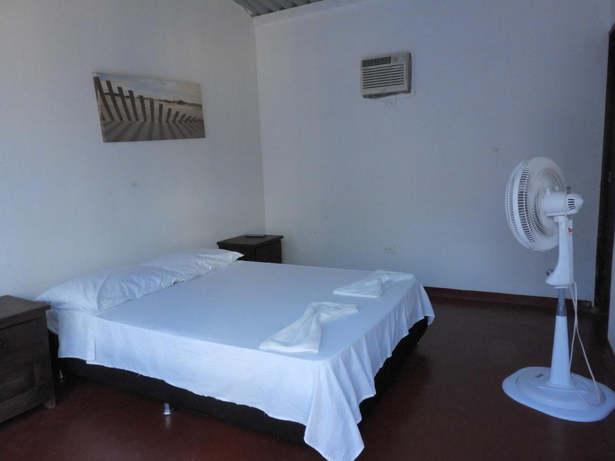 Hostal El Ruby Villavieja Exteriör bild